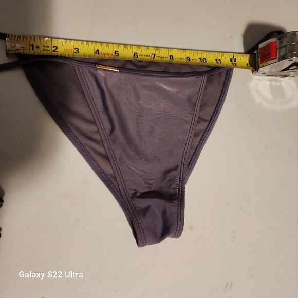 PrettyLittleThing Purple and Gold Bikini Set - Picture 4 of 8